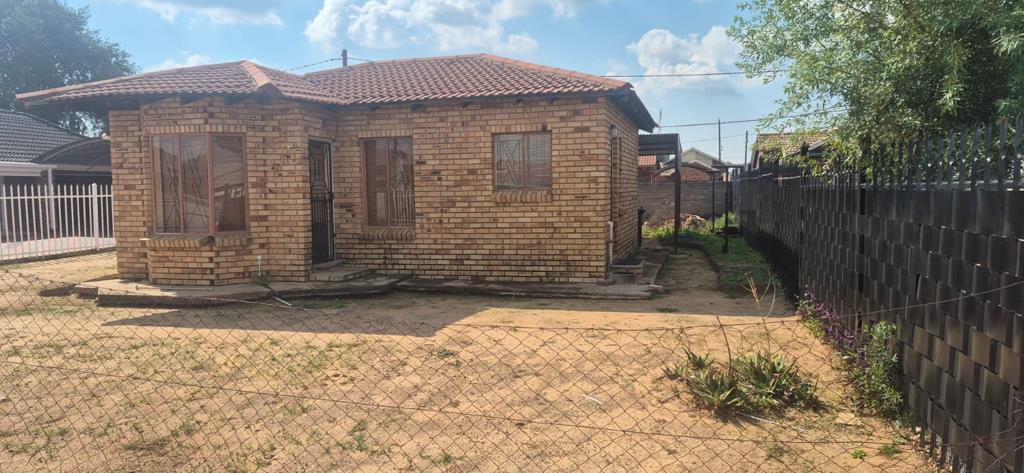 2 Bedroom House