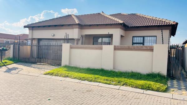 9 Bedroom House