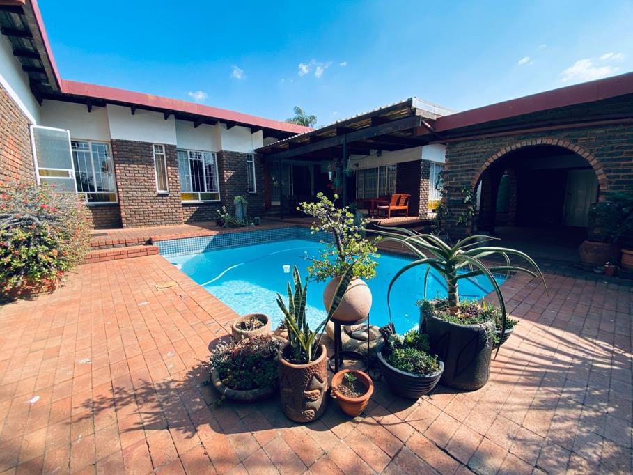 4 Bedroom House