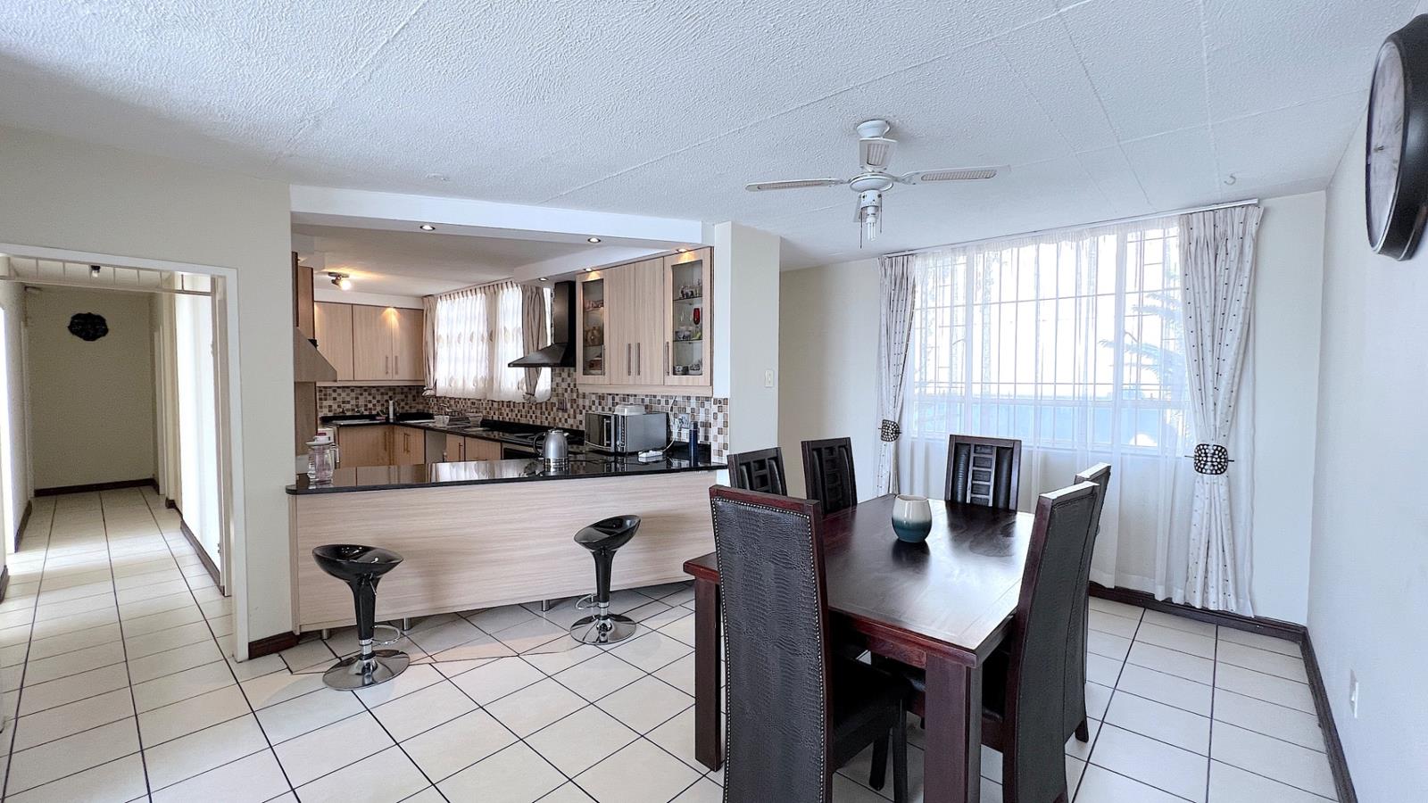 3 Bedroom Apartment in La Montagne