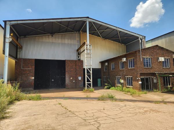 2 400 m² Industrial space