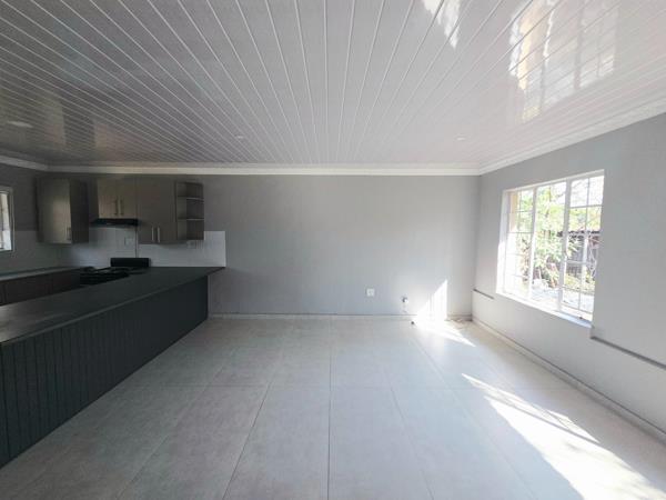 2 Bedroom Garden Cottage in President Park