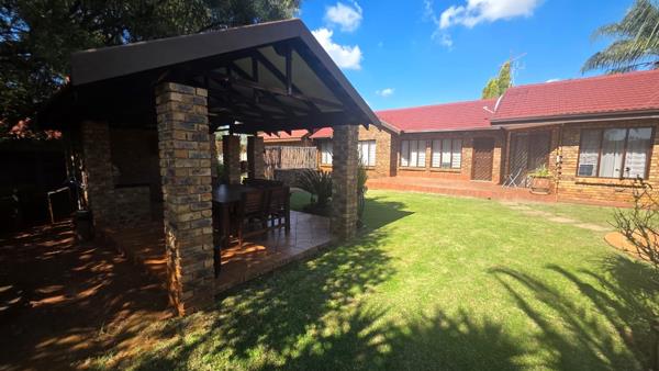 6 Bedroom House