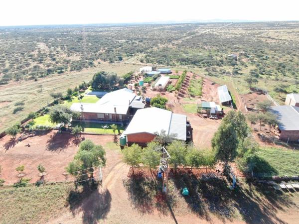 3 043 ha Farm
