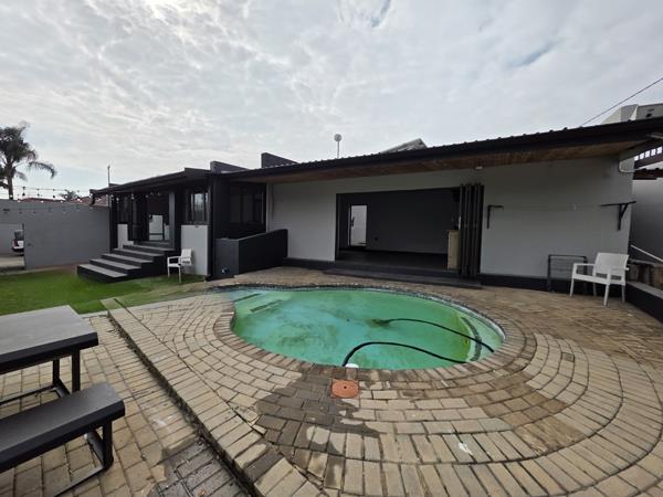 5 Bedroom House