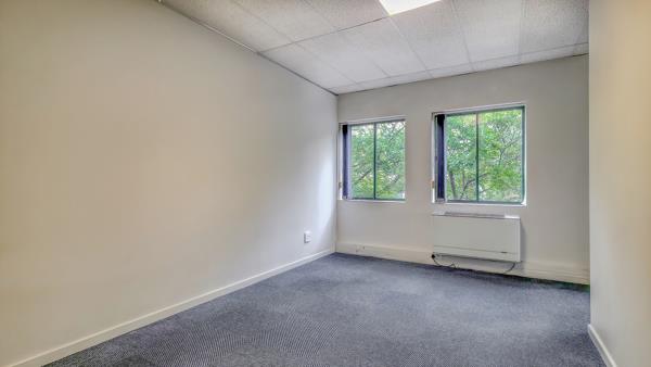 346 m² Commercial space