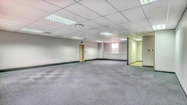 200 m² Commercial space