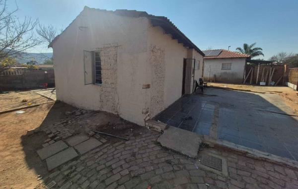 2 Bedroom House