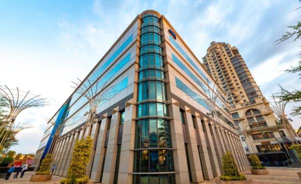 947 m² Commercial space