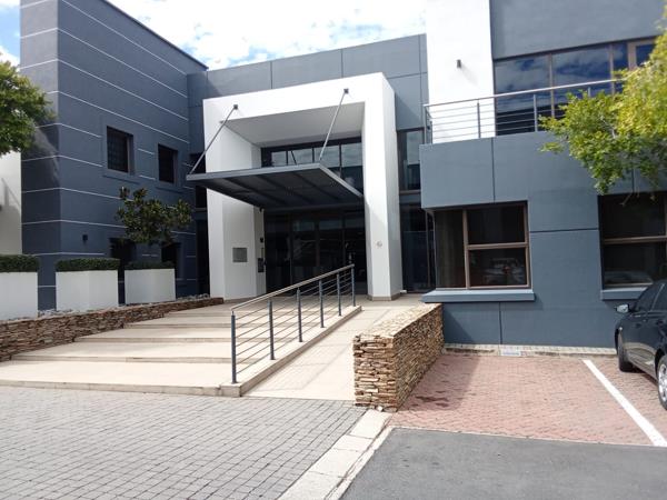 205 m² Commercial space
