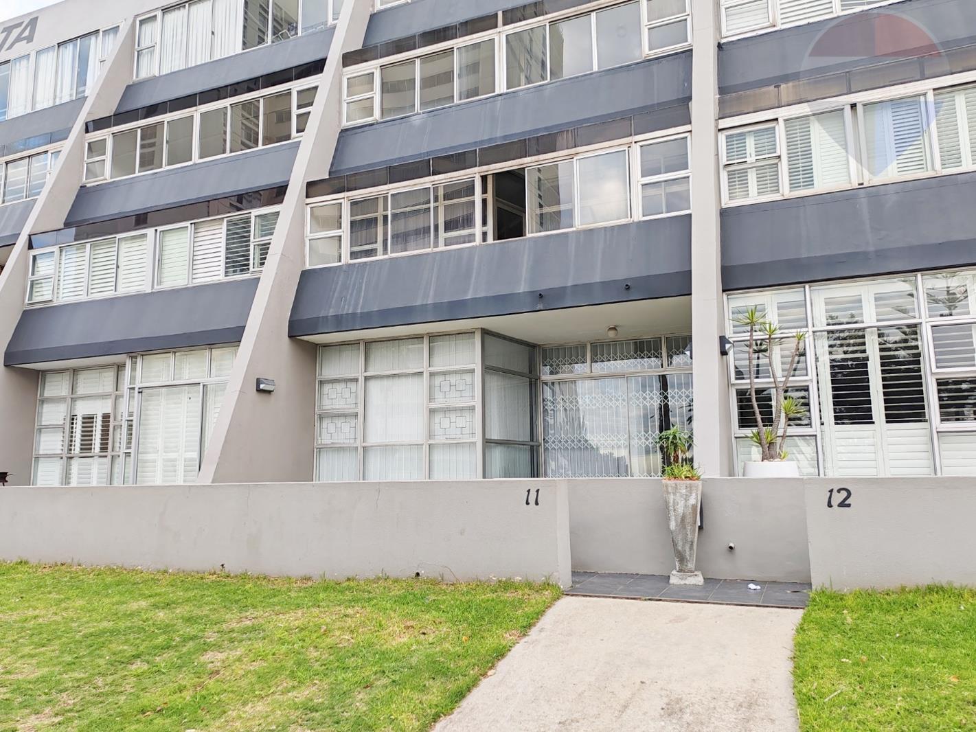 Apartment in Gqeberha, Humewood, Nelson Mandela Bay Ward 2 - View 2