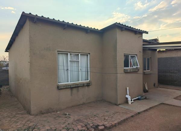 2 Bedroom House