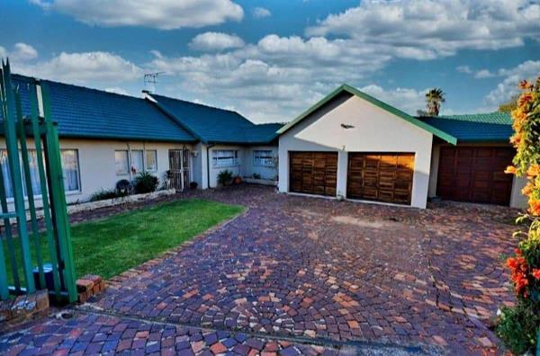4 Bedroom House