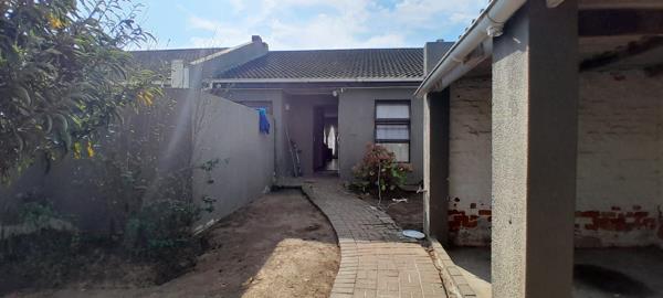 2 Bedroom House