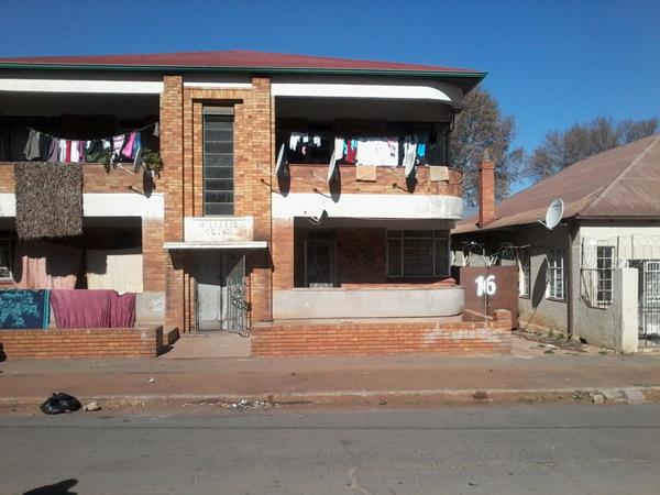 8 Bedroom House