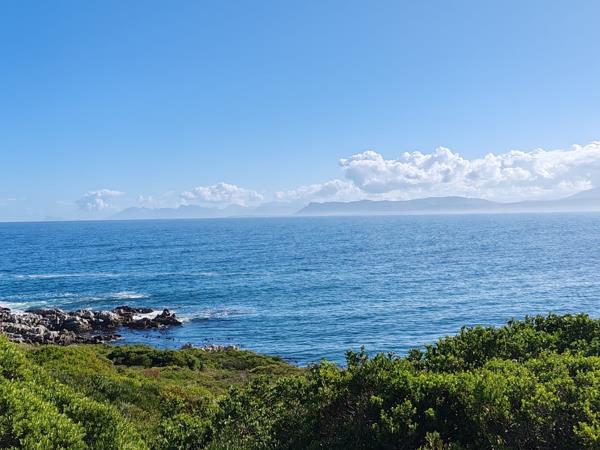 595 m² Land