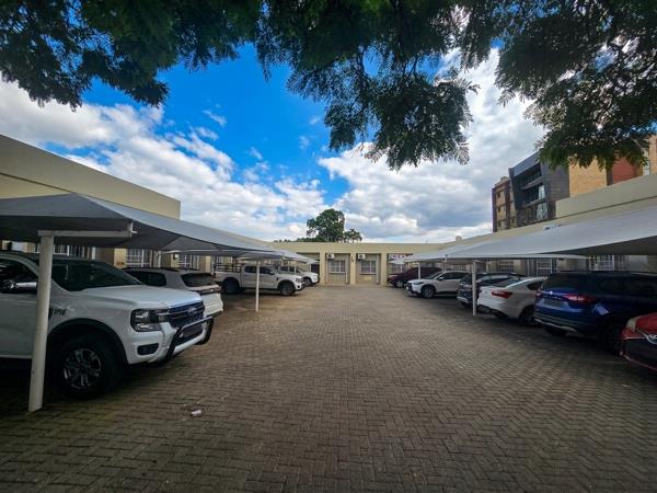840 m² Office Space