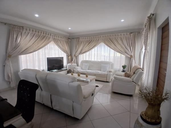 5 Bedroom Duplex
