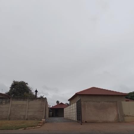 1 Bedroom House