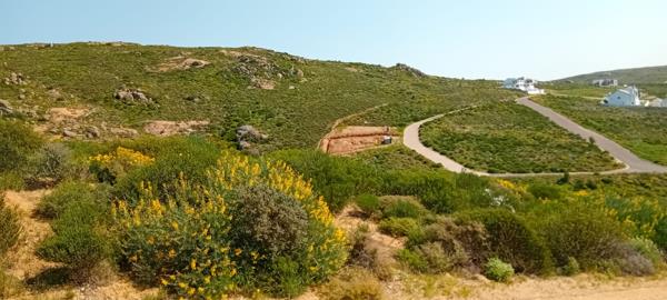 411 m² Land