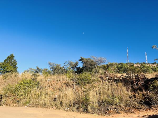 1 628 m² Land