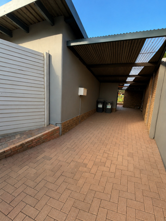 0.5 Bedroom Flat