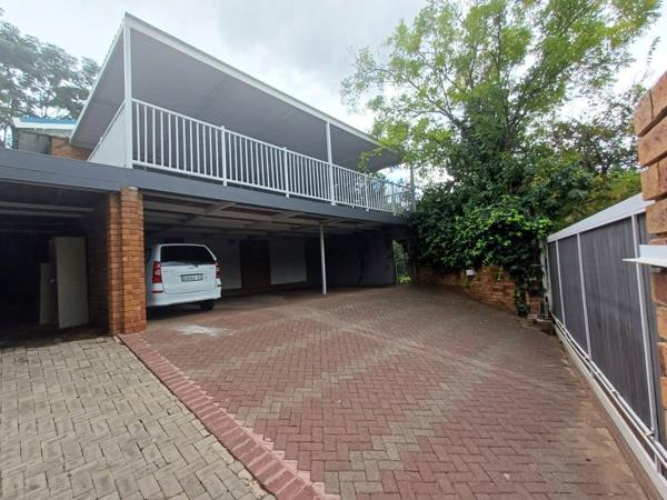 6 Bedroom House