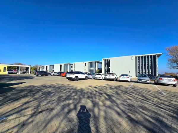 583 m² Office Space