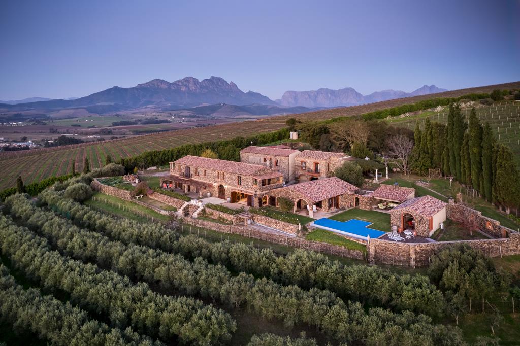 8 Bedroom House