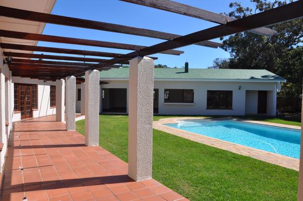 6 Bedroom House