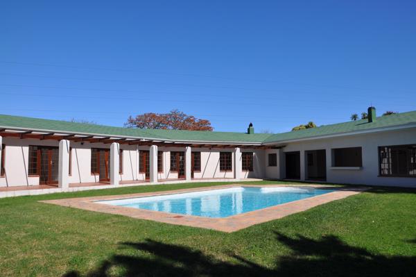6 Bedroom House