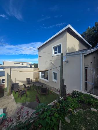 2 Bedroom Garden Cottage
