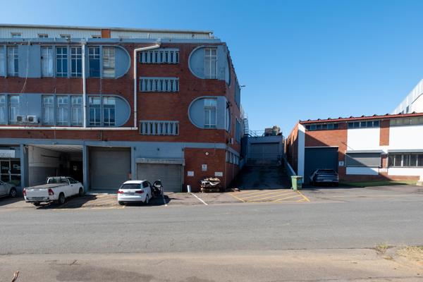 3 271 m² Industrial space