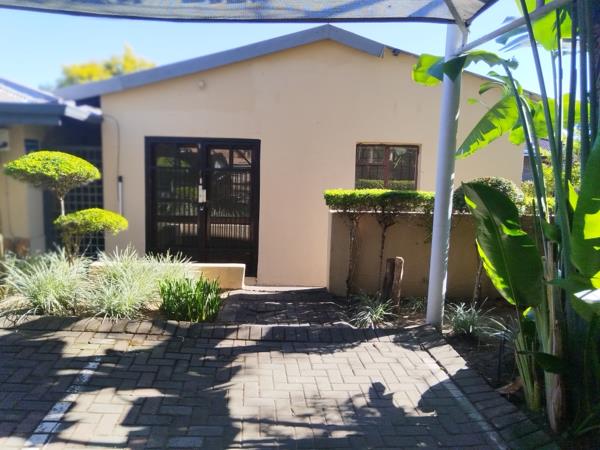 65 m² Commercial space