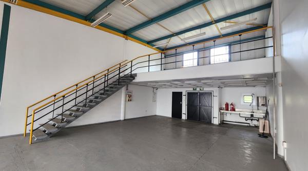 155 m² Commercial space