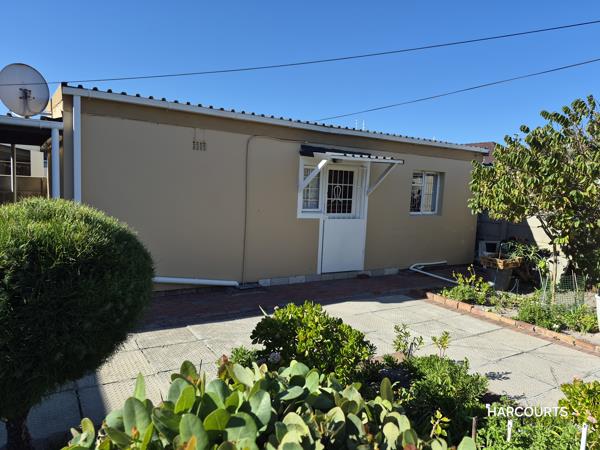 1 Bedroom Garden Cottage