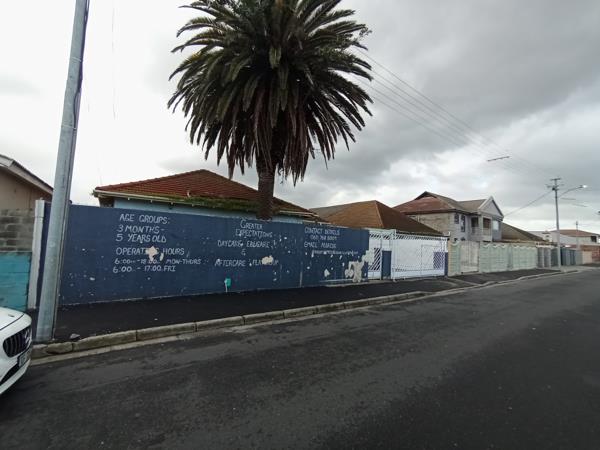 8 Bedroom House