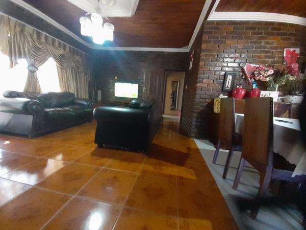 5 Bedroom House