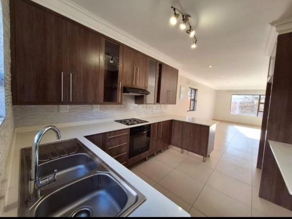 3 Bedroom Townhouse