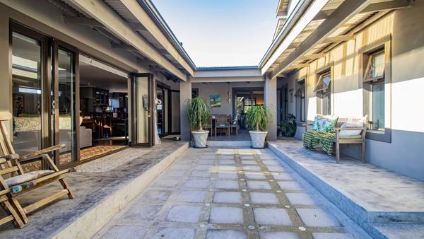 5 Bedroom House