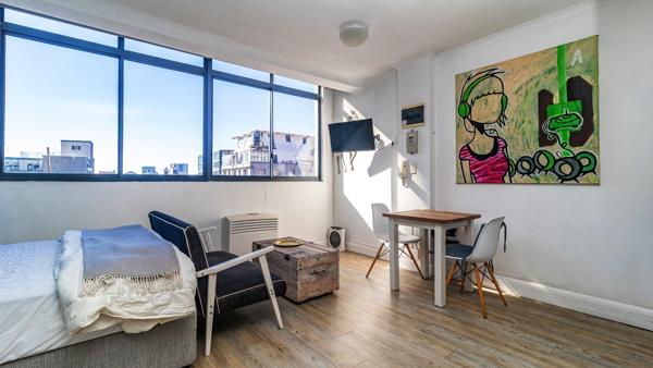 Studio Apartment