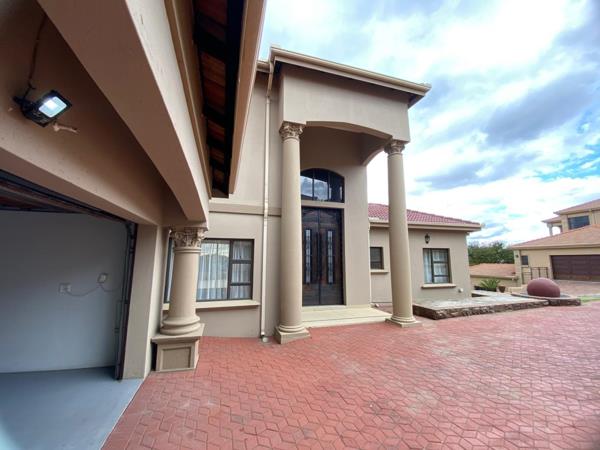 4 Bedroom Townhouse