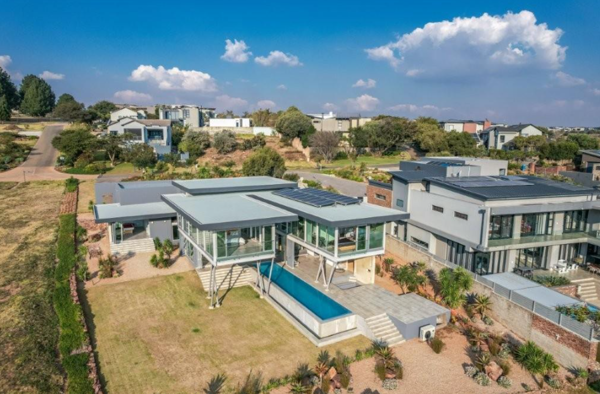 5 Bedroom House