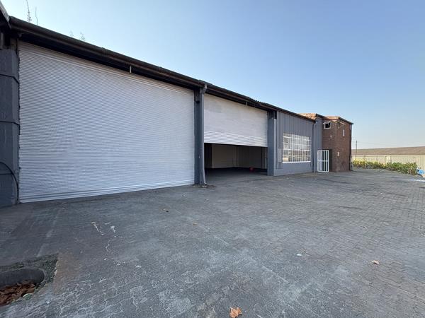 1 025 m² Industrial space