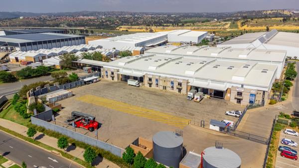 4 989 m² Industrial space