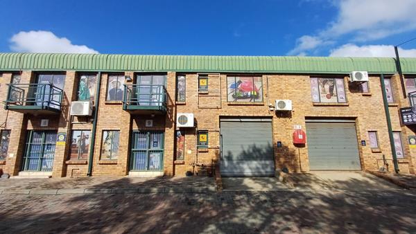 714 m² Industrial space