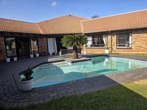 5 Bedroom House