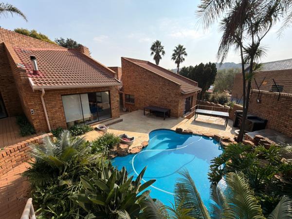 6 Bedroom House