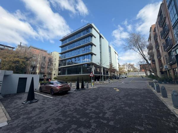 350 m² Commercial space