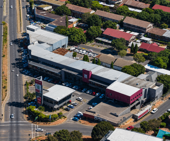 700 m² Commercial space